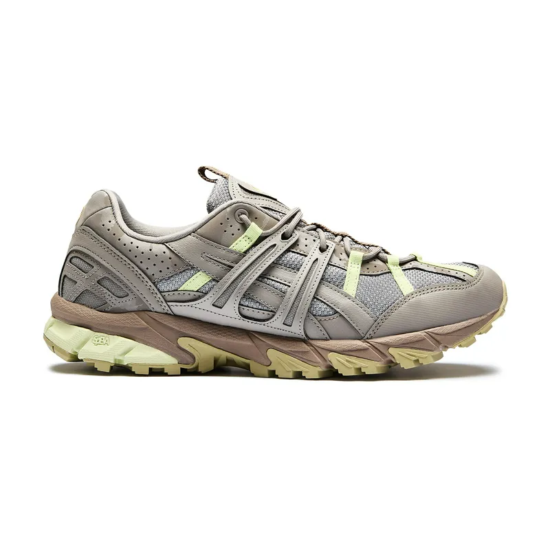 Кроссовки ASICS GELSONOMA 1550, коричневый, арт. AS1203A538