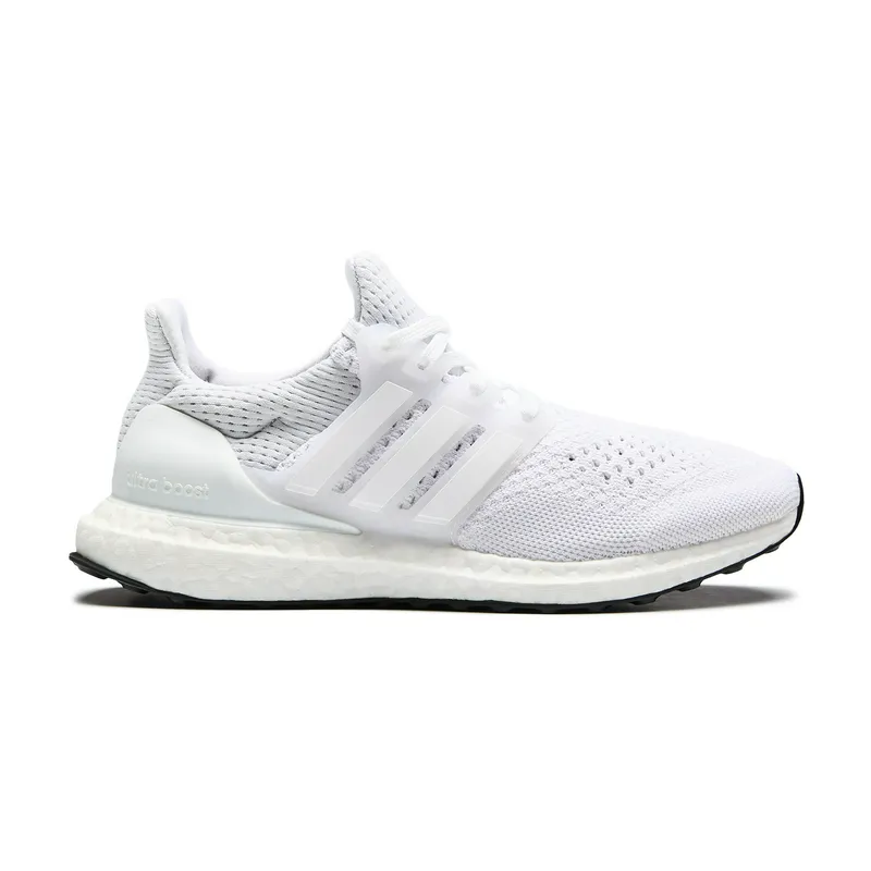 Кроссовки Adidas Ultraboost 1.0, белый, арт. ADHQ4207