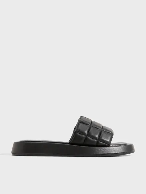 Шлепанцы Tendance из натуральной кожи, черный, арт. KD8516-58