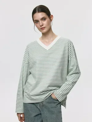 Лонгслив ANNA OVERSIZE FIT с треугольным вырезом, арт. 1747
