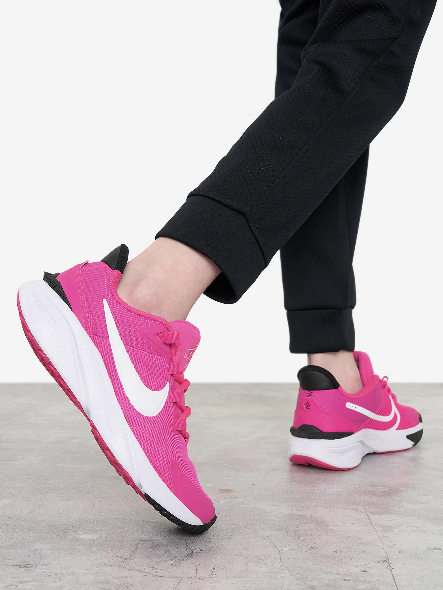Кроссовки Nike Star Runner 4 Nn (Gs), розовый, арт. DX7615N06-601