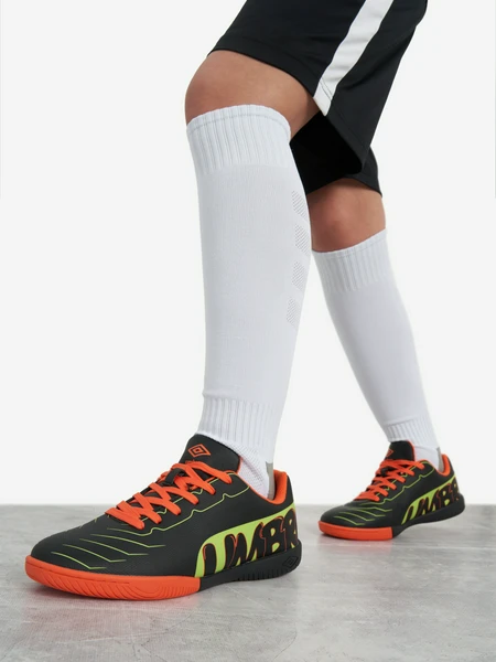 Бутсы для мальчиков Umbro Logo 2 Ic, черный, арт. UMF261B108U02-01