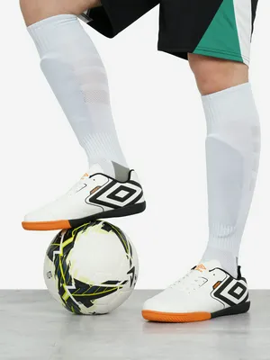 Бутсы Umbro Spin Ic, белый, арт. UMF261M106U02-10