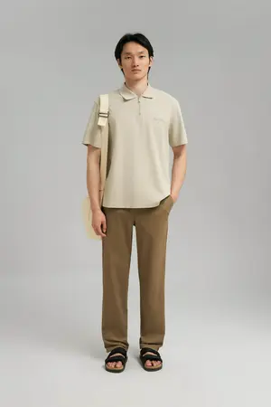 бежевый
