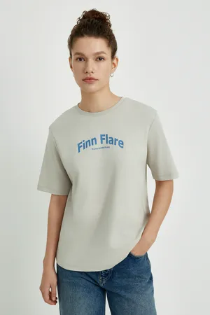 Футболка Finn Flare прямого силуэта, бежевый, арт. FWE11097